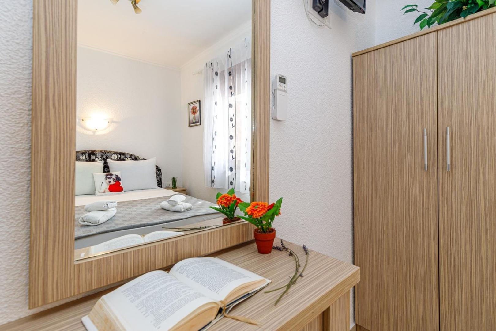 Genoa Rooms Porec Room photo